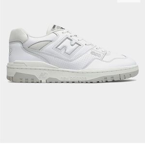 NEW BALANCE 550 IN WHITE